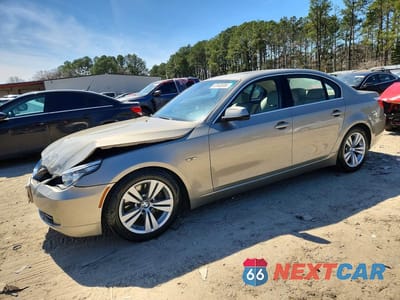 2010 BMW 528 I WBANU5C53AC460135 - główne zdjęcie licytacji z USA - miniatura