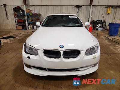 Piąte zdjęcie samochodu w środku: 2013 BMW 328 I VIN:WBAKE3C5XDE771980 - miniatura