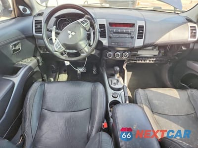 Zdjęcie 8 z 14 samochodu: 2012 MITSUBISHI OUTLANDER GT VIN:JA4JT5AX2CU004384 - miniatura