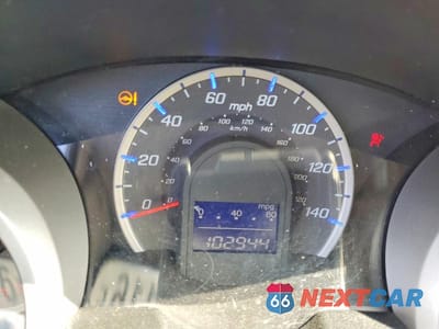 Zdjęcie 9 z 12 samochodu: 2010 HONDA FIT SPORT VIN:JHMGE8G40AS013763 - miniatura