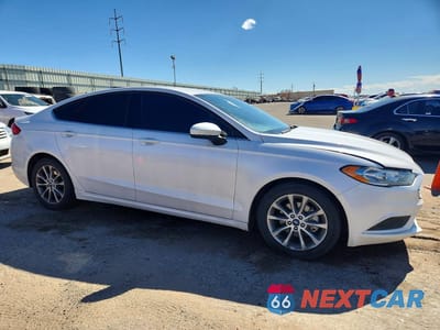 Czwarte zdjęcie samochodu z boku: 2017 FORD FUSION SE VIN:3FA6P0HD1HR312617 - miniatura