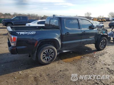 Trzecie zdjęcie samochodu z tyłu: 2021 TOYOTA TACOMA TRD SPORT VIN:3TYCZ5AN8MT041218 - miniatura