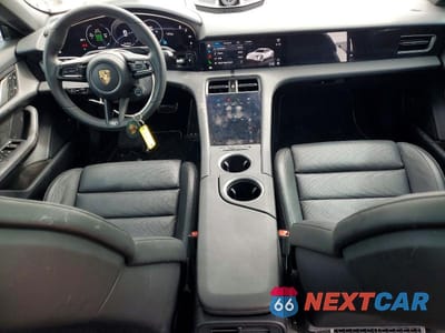 Zdjęcie 8 z 12 samochodu: 2025 PORSCHE TAYCAN 4S VIN:WP0AB2Y13SSA40686 - miniatura