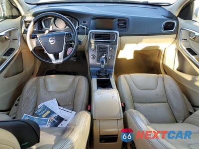 Zdjęcie 8 z 11 samochodu: 2014 VOLVO S60 T5 VIN:YV1612FS0E2298793 - miniatura