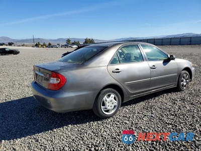 Trzecie zdjęcie samochodu z tyłu: 2004 TOYOTA CAMRY LE VIN:4T1BE32K64U806252 - miniatura