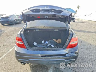 Zdjęcie 6 z 12 samochodu: 2013 MERCEDES-BENZ C 300 4MATIC VIN:WDDGF8AB5DR283420 - miniatura