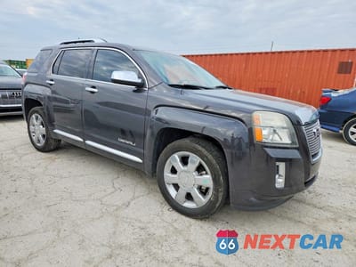 Czwarte zdjęcie samochodu z boku: 2013 GMC TERRAIN DENALI VIN:2GKFLZE39D6370860 - miniatura