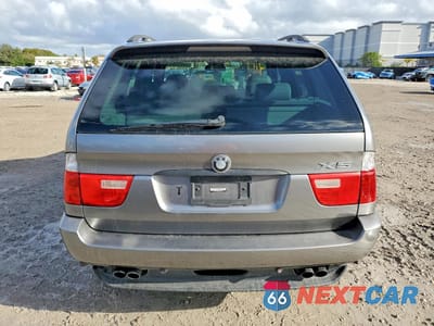 Zdjęcie 6 z 12 samochodu: 2006 BMW X5 4.4I VIN:5UXFB53506LV24165 - miniatura