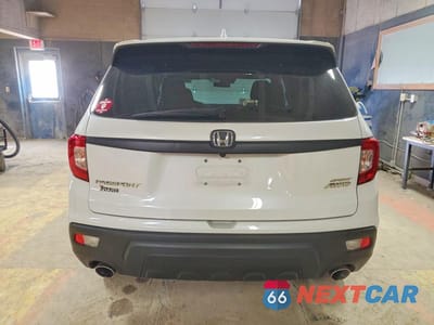 Zdjęcie 6 z 12 samochodu: 2021 HONDA PASSPORT SPORT VIN:5FNYF8H25MB004297 - miniatura