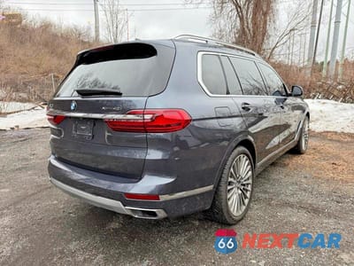 Czwarte zdjęcie samochodu z boku: 2019 BMW X7 XDRIVE40I VIN:5UXCW2C52KLB43713 - miniatura