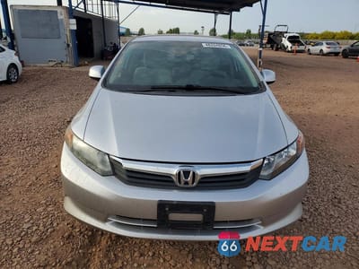 Piąte zdjęcie samochodu w środku: 2012 HONDA CIVIC LX VIN:19XFB2F55CE051248 - miniatura