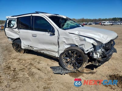 Czwarte zdjęcie samochodu z boku: 2022 CADILLAC ESCALADE PREMIUM LUXURY VIN:1GYS3BKL4NR299525 - miniatura