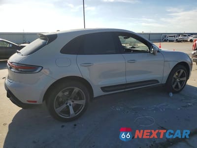 Trzecie zdjęcie samochodu z tyłu: 2024 PORSCHE MACAN BASE VIN:WP1AA2A51RLB09732 - miniatura