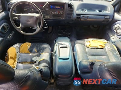 Zdjęcie 8 z 12 samochodu: 1996 GMC YUKON VIN:1GKEK13R2TJ742144 - miniatura