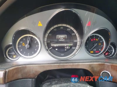 Zdjęcie 9 z 12 samochodu: 2013 MERCEDES-BENZ E 350 4MATIC VIN:WDDHF8JB9DA689915 - miniatura