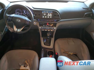 Zdjęcie 8 z 12 samochodu: 2019 HYUNDAI ELANTRA LIMITED VIN:5NPD84LF3KH409603 - miniatura