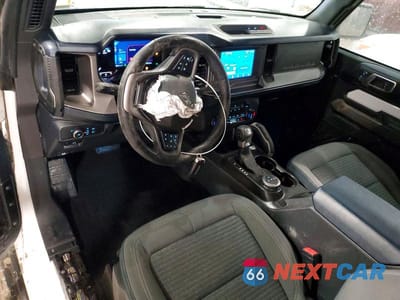 Zdjęcie 8 z 13 samochodu: 2022 FORD BRONCO BASE VIN:1FMDE5AP4NLB02379 - miniatura