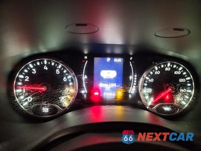 Zdjęcie 9 z 12 samochodu: 2017 JEEP RENEGADE SPORT VIN:ZACCJAAB3HPE51090 - miniatura