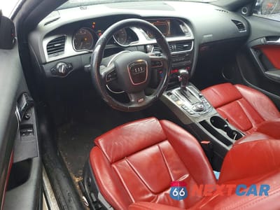 Zdjęcie 8 z 12 samochodu: 2009 AUDI S5 VIN:WAURV78T99A035365 - miniatura