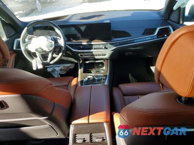 Zdjęcie 8 z 11 samochodu: 2025 BMW X5 SDRIVE 40I VIN:5UX13EU00S9X82963 - miniatura