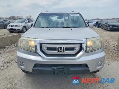 Piąte zdjęcie samochodu w środku: 2011 HONDA PILOT EXL VIN:5FNYF4H59BB060632 - miniatura