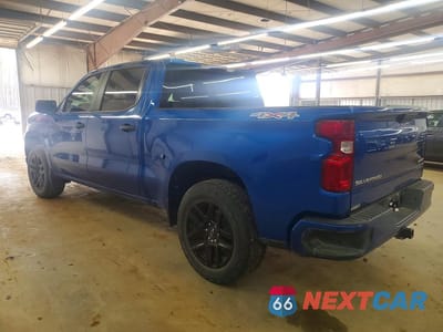 Drugie zdjęcie samochodu z przodu: 2022 CHEVROLET SILVERADO K1500 CUSTOM VIN:1GCPDBEK1NZ582167 - miniatura