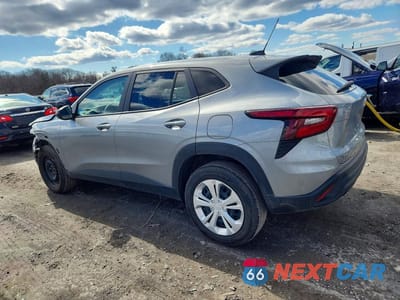 Drugie zdjęcie samochodu z przodu: 2024 CHEVROLET TRAX LS VIN:KL77LFE20RC213056 - miniatura