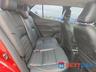 Zdjęcie 10 z 11 samochodu: 2019 NISSAN KICKS SR VIN:3N1CP5CU9KL524003 - miniatura