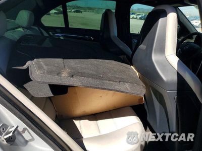 Zdjęcie 10 z 12 samochodu: 2009 MERCEDES-BENZ C 63 AMG VIN:WDDGF77X99F214624 - miniatura
