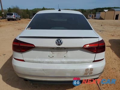 Zdjęcie 6 z 12 samochodu: 2019 VOLKSWAGEN PASSAT SE R-LINE VIN:1VWMA7A36KC002575 - miniatura