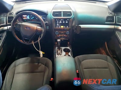 Zdjęcie 8 z 12 samochodu: 2017 FORD EXPLORER XLT VIN:1FM5K8D81HGB71112 - miniatura