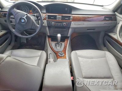 Zdjęcie 8 z 11 samochodu: 2011 BMW 328 XI VIN:WBAPK7G57BNN77484 - miniatura