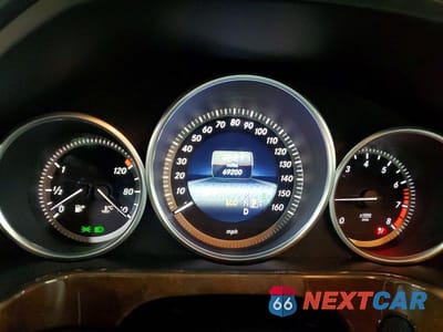 Zdjęcie 9 z 11 samochodu: 2014 MERCEDES-BENZ E 350 4MATIC VIN:WDDHF8JB1EA925782 - miniatura