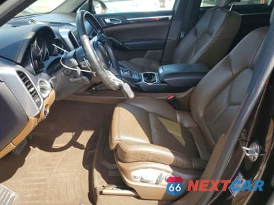 Zdjęcie 7 z 13 samochodu: 2017 PORSCHE CAYENNE VIN:WP1AA2A23HKA84388 - miniatura