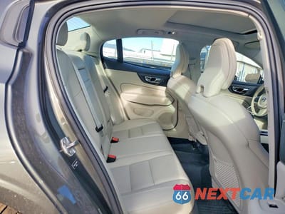 Zdjęcie 10 z 12 samochodu: 2020 VOLVO S60 T6 MOMENTUM VIN:7JRA22TK4LG032017 - miniatura