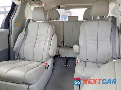 Zdjęcie 10 z 13 samochodu: 2011 TOYOTA SIENNA XLE 7-PASSENGER VIN:5TDDK3DCXBS003103 - miniatura