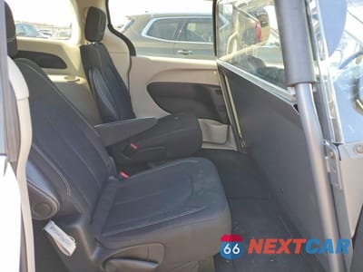 Zdjęcie 11 z 12 samochodu: 2022 CHRYSLER VOYAGER LX VIN:2C4RC1CG0NR104160 - miniatura