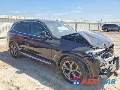 Czwarte zdjęcie samochodu z boku: 2021 BMW X3 SDRIVE30I VIN:5UXTY3C01M9F65041 - miniatura
