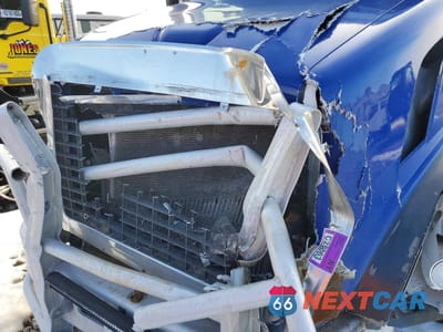 Zdjęcie 9 z 10 samochodu: 2005 VOLVO VN VNL - SEMI TRUCK VIN:4V4NC9GH55N373210 - miniatura