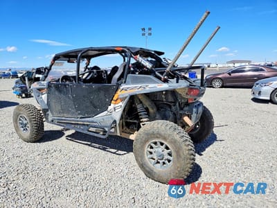 Trzecie zdjęcie samochodu z tyłu: 2018 POLARIS RZR TURBO UTILITY VEHICLE VIN:3NSVFE92XHF798699 - miniatura