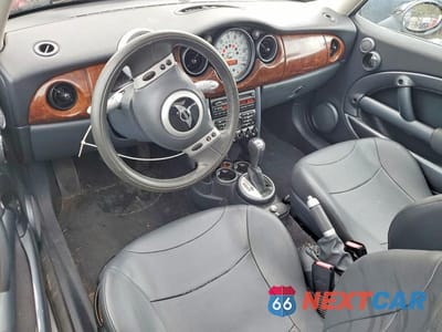 Zdjęcie 8 z 11 samochodu: 2003 MINI COOPER VIN:WMWRC33413TE18200 - miniatura
