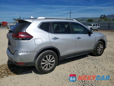 Trzecie zdjęcie samochodu z tyłu: 2019 NISSAN ROGUE SV VIN:KNMAT2MT6KP528714 - miniatura