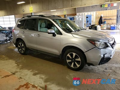 Czwarte zdjęcie samochodu z boku: 2017 SUBARU FORESTER 2.5I PREMIUM VIN:JF2SJAEC3HH530900 - miniatura
