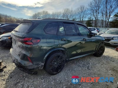 Trzecie zdjęcie samochodu z tyłu: 2026 BMW X5 M COMPETITION VIN:5YM13ET00T9107304 - miniatura