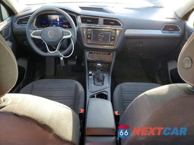Zdjęcie 8 z 12 samochodu: 2023 VOLKSWAGEN TIGUAN VIN:3VVRB7AX7PM072389 - miniatura