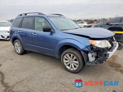 Czwarte zdjęcie samochodu z boku: 2013 SUBARU FORESTER 2.5X PREMIUM VIN:JF2SHACC9DH440689 - miniatura