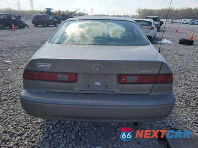 Zdjęcie 6 z 12 samochodu: 1998 TOYOTA CAMRY CE VIN:4T1BG22K5WU355466 - miniatura