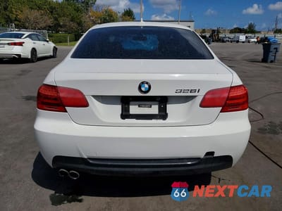 Zdjęcie 6 z 11 samochodu: 2011 BMW 328 I VIN:WBAKE3C53BE559080 - miniatura