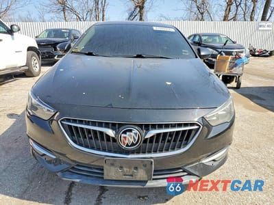 Piąte zdjęcie samochodu w środku: 2018 BUICK REGAL PREFERRED II VIN:W04GM6SXXJ1137999 - miniatura