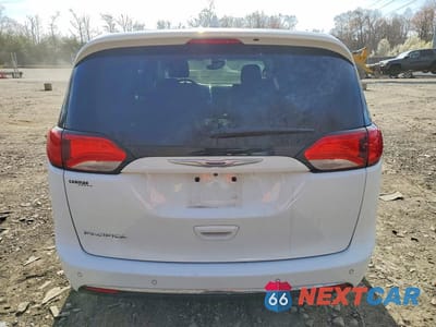 Zdjęcie 6 z 13 samochodu: 2019 CHRYSLER PACIFICA TOURING PLUS VIN:2C4RC1FG1KR588900 - miniatura